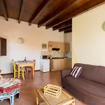 بيت للعطل Charming House In With Shared Pool Vesime