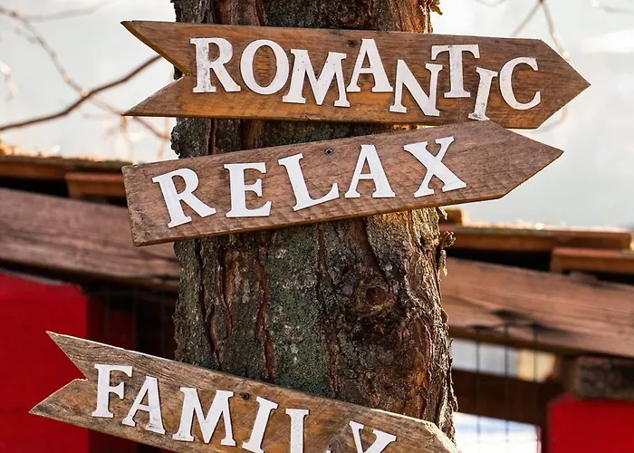 Charming House In With Shared Pool *