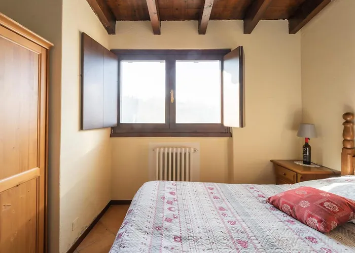 Casa de Férias Charming House In With Shared Pool