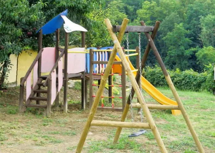 Charming House In With Shared Pool * Vesime