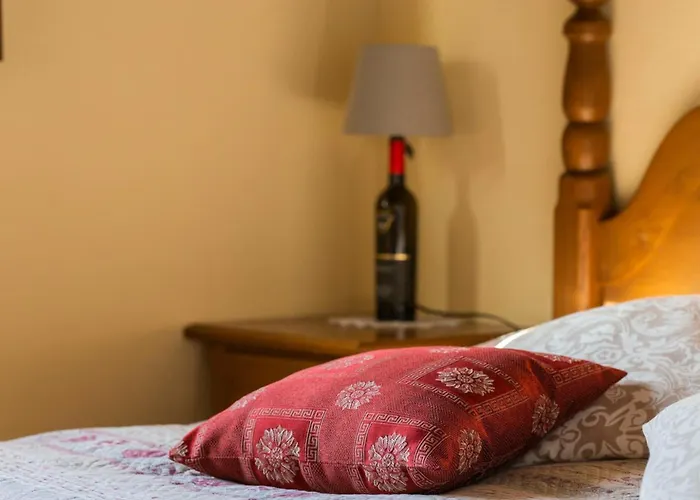 度假居 Charming House In With Shared Pool *